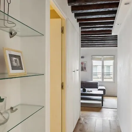 Les Halles - Le Marais Apartment *